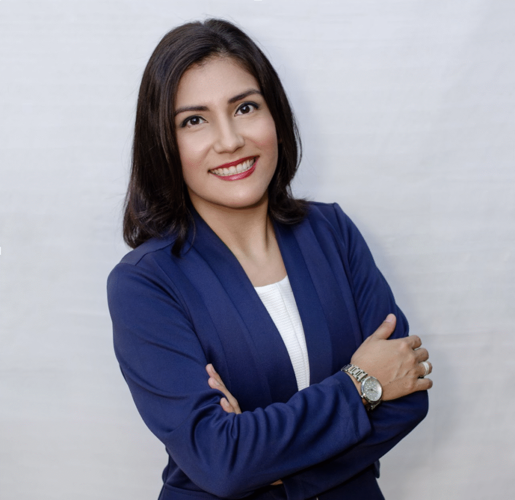 Home Claudia Perez Professinal Headshot